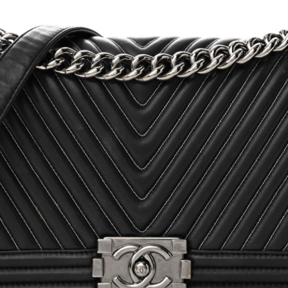 Calfskin Chevron Quilted Medium Chain Boy Flap Black - Picture 9 of 15